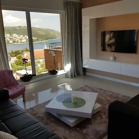 Deluxe Apartamento Okrug Gornji